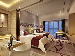 Crowne Plaza Yibin by IHG