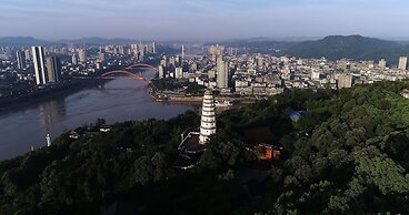 Crowne Plaza Yibin by IHG