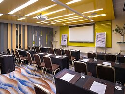 Novotel Manila Araneta City Hotel