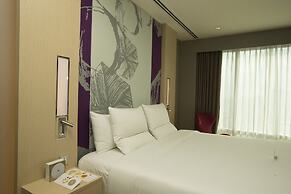 Novotel Manila Araneta City Hotel