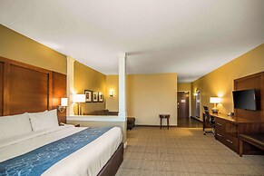 Comfort Suites Dodge City