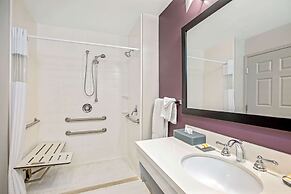 La Quinta Inn & Suites by Wyndham Corpus Christi - Portland