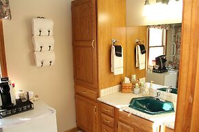 On Cranberry Pond B&B