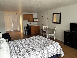 Grand Beach Inn