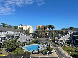 Grand Beach Inn