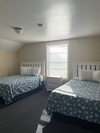 Grand Beach Inn