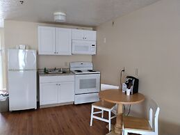Grand Beach Inn