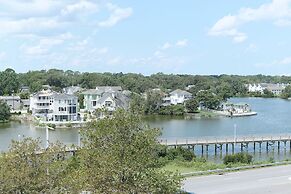 Howard Johnson by Wyndham Virginia Beach At The Beach