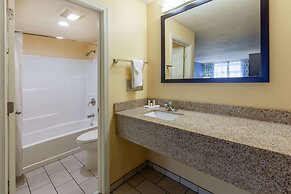 Days Inn by Wyndham Charles Town/Harpers Ferry