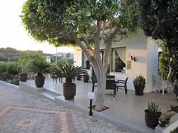 Nikolas Villas Apartments