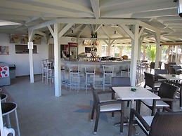 Nikolas Villas Apartments