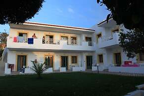 Nikolas Villas Apartments