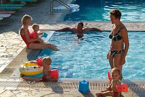 Nikolas Villas Apartments