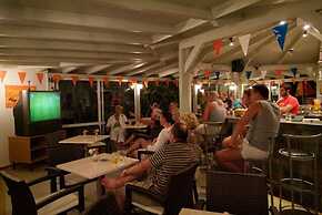 Nikolas Villas Apartments