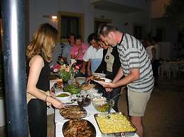 Nikolas Villas Apartments