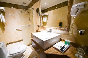 GOLDEN TULIP AL SHAKREEN