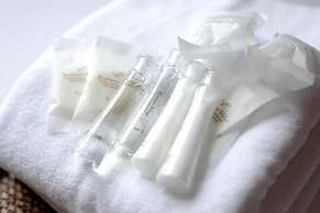 Rambuttri Village Inn & Plaza