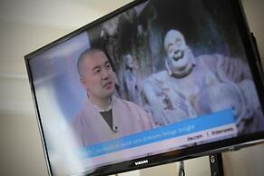 Rambuttri Village Inn & Plaza