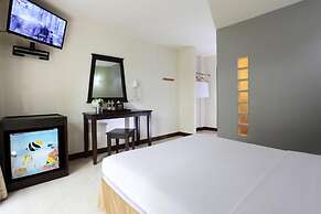 Rambuttri Village Inn & Plaza