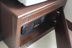 Rambuttri Village Inn & Plaza