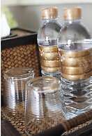 Rambuttri Village Inn & Plaza