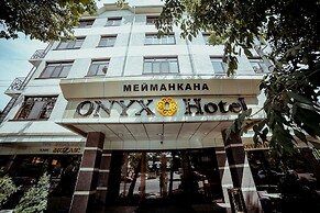 Onyx Hotel
