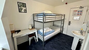 Smart Hyde Park Inn Hostel