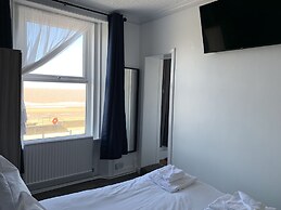 The Royal Clarence Hotel