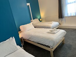 The Royal Clarence Hotel