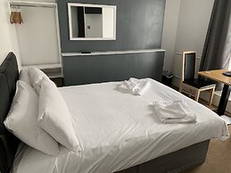 The Royal Clarence Hotel