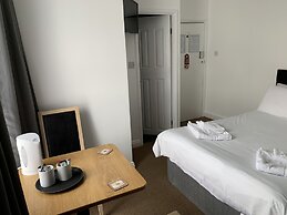 The Royal Clarence Hotel