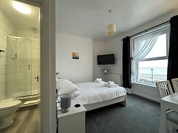 The Royal Clarence Hotel