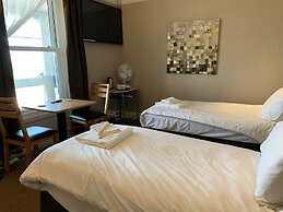 The Royal Clarence Hotel