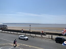 The Royal Clarence Hotel