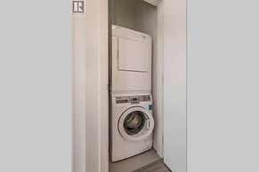 1 Bedroom China Town Condo