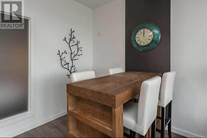 1 Bedroom China Town Condo