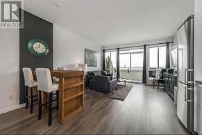 1 Bedroom China Town Condo