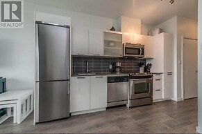 1 Bedroom China Town Condo