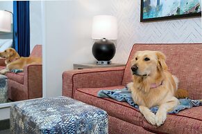 Home2 Suites by Hilton Buffalo Airport / Galleria Mall