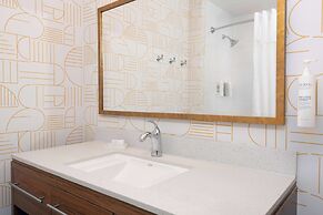 Home2 Suites by Hilton Buffalo Airport / Galleria Mall