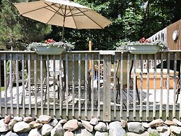 Tucked Inn the Harbour Bed & Breakfast