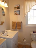 Tucked Inn the Harbour Bed & Breakfast