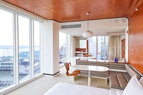 The Standard High Line