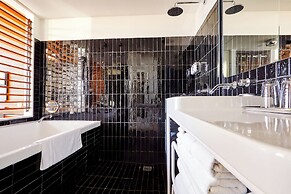 The Standard High Line