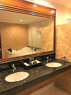 Savannah Resort Hotel