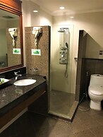 Savannah Resort Hotel