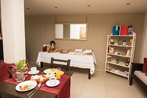 Stella Paradise by Checkin