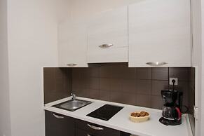 Stella Paradise by Checkin