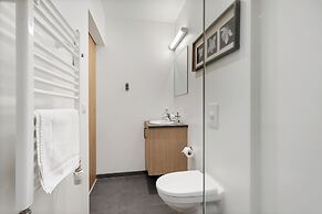 Blue Mountain Apartments by Heimaleiga