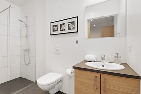 Blue Mountain Apartments by Heimaleiga